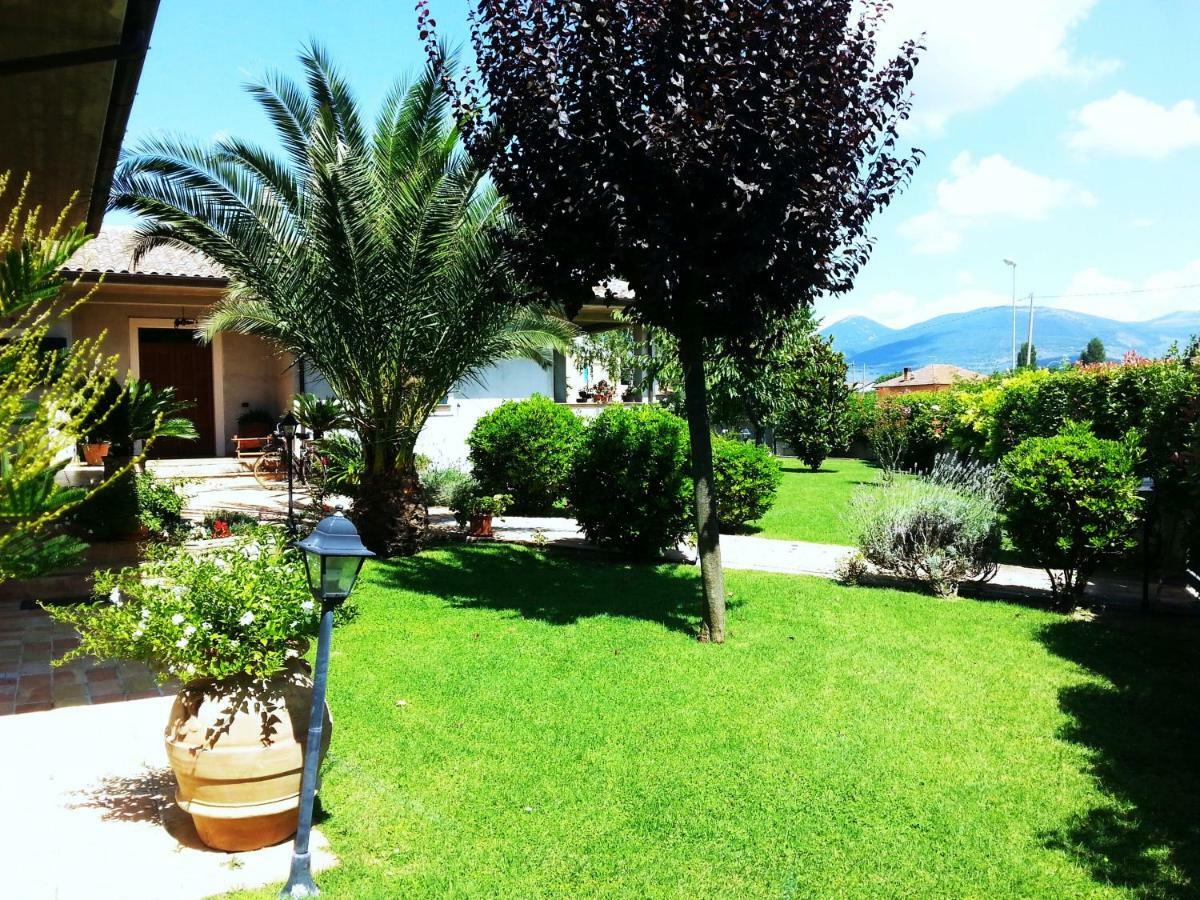 Elisa House Bed and Breakfast Foligno Exteriör bild