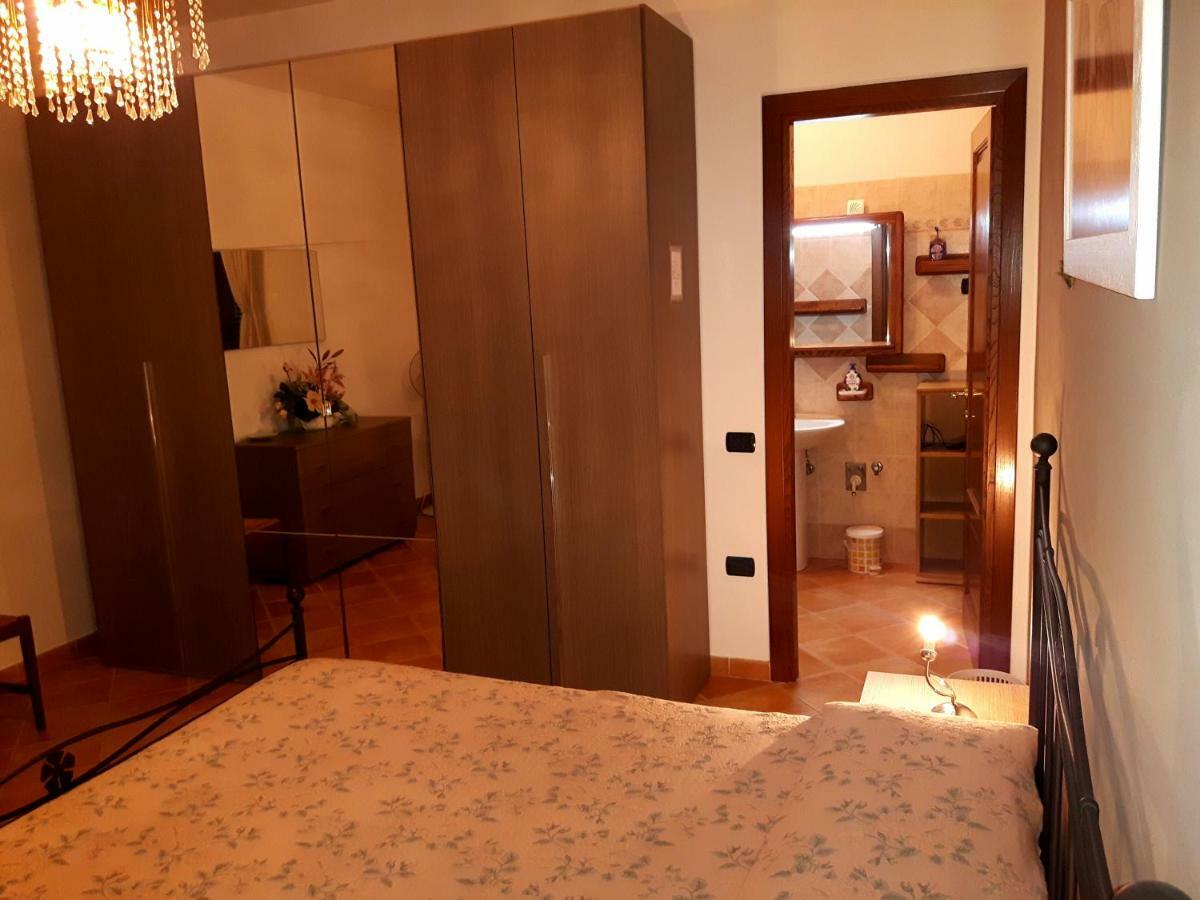Elisa House Bed and Breakfast Foligno Exteriör bild